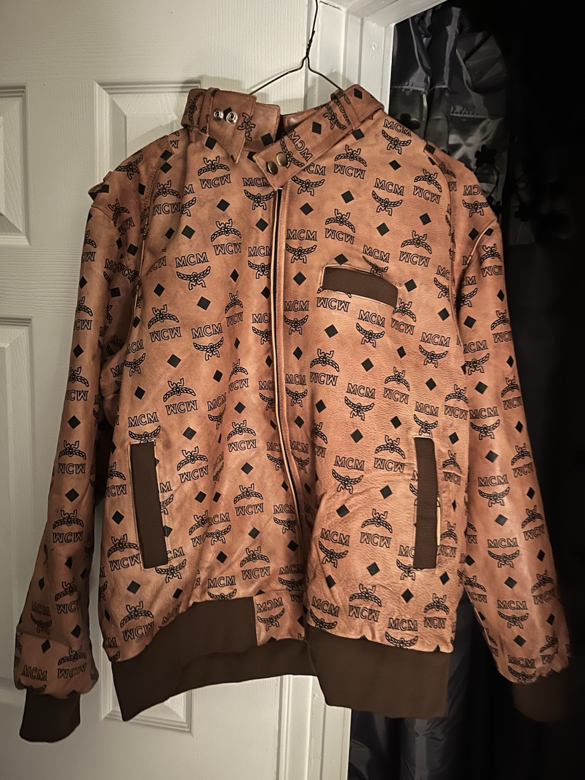 VINTAGE MCM LEATHER BROWN ORIGINAL JACKET 4 POCKETS NO RIPS OR HOLES