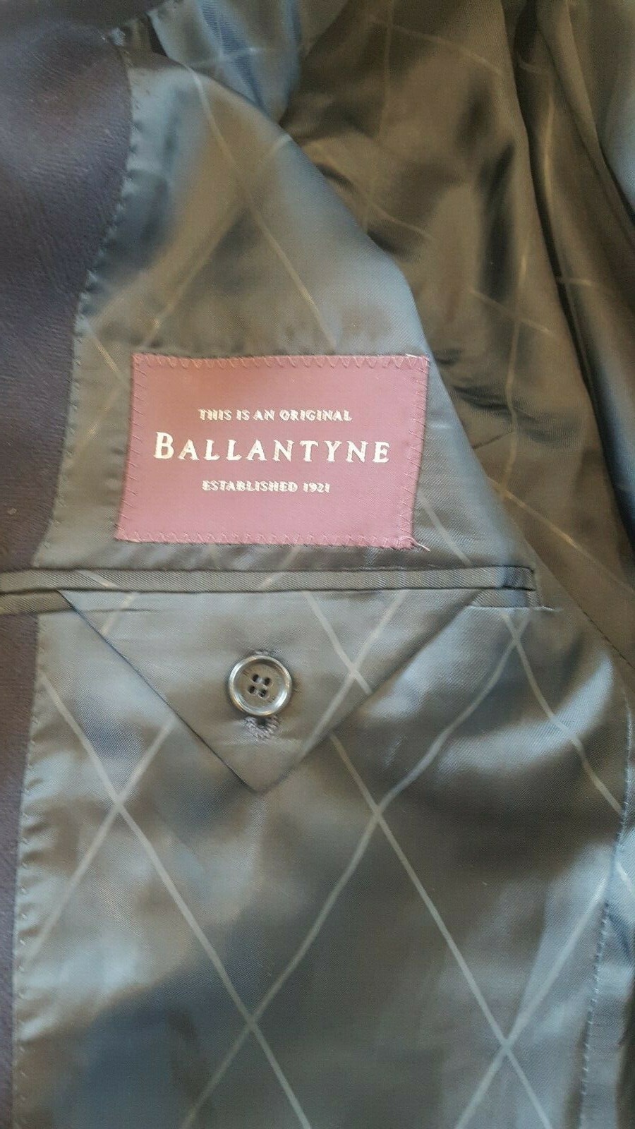 NWT BALLANTYNE OF SCOTLAND HANDMADE FULL CANVAS 38