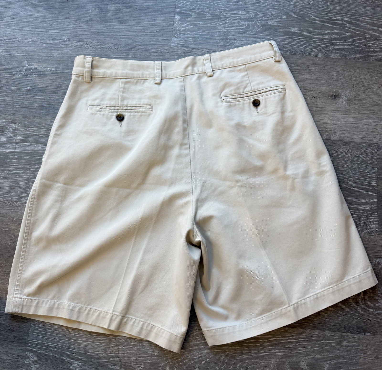 Nordstrom Men’s Beige dress Shorts 100% cotton 35W