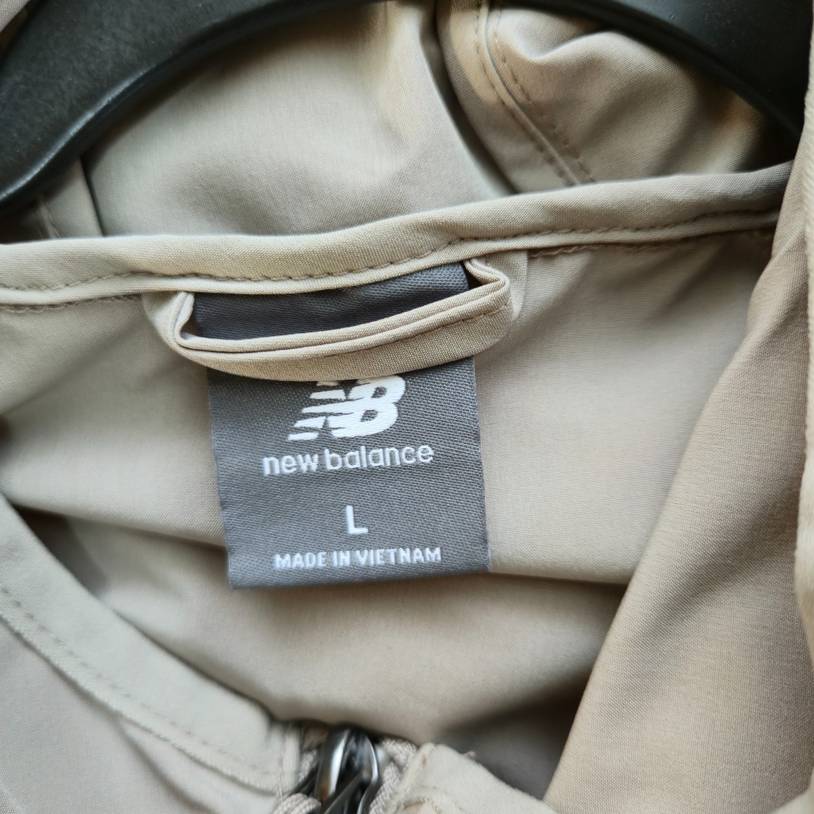 New Balance Windbreaker Jacket Men L Beige Brown Colorblock 4 Way Stretch Hooded