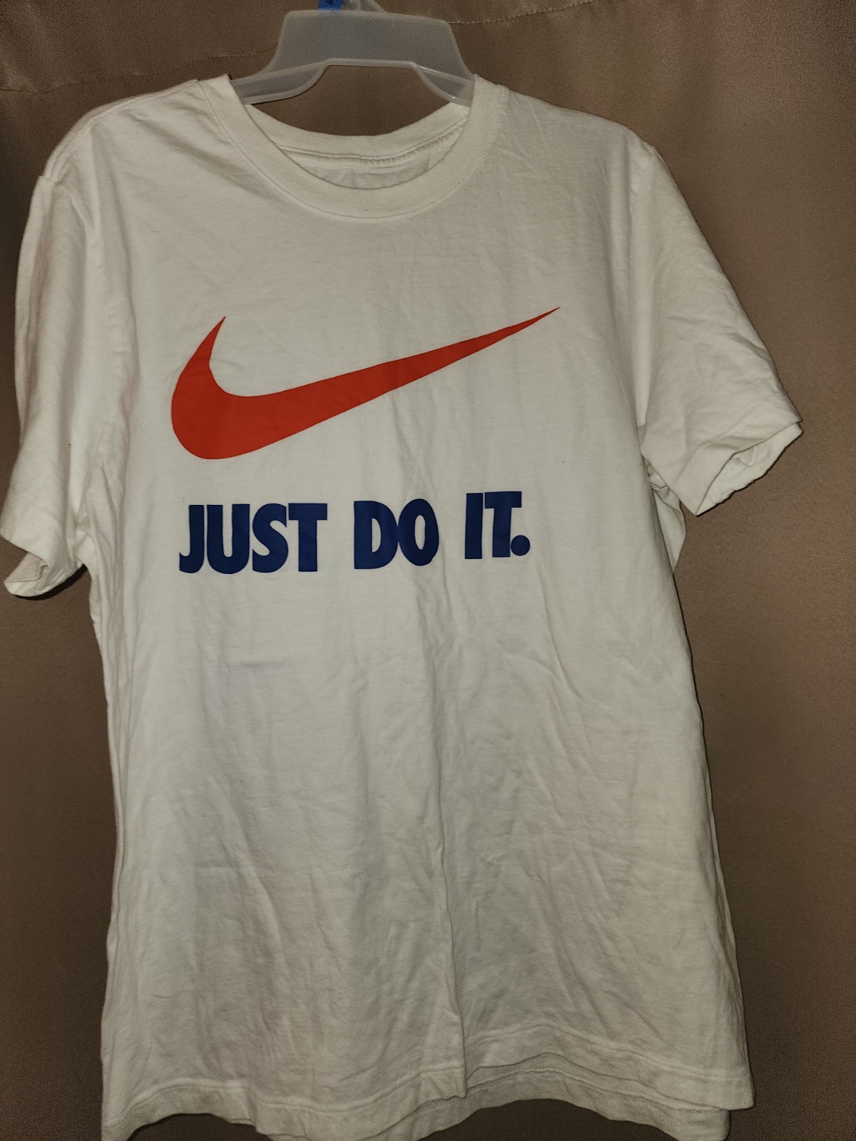 Nike The Nike Tee Men’s White Just Do It Swoosh Graphic Crew Neck T-Shirt L