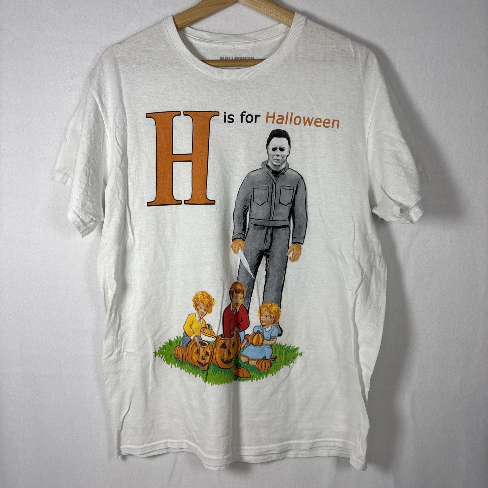 Michael Myers H is for Halloween Tee T-Shirt Medium New Spirit Halloween