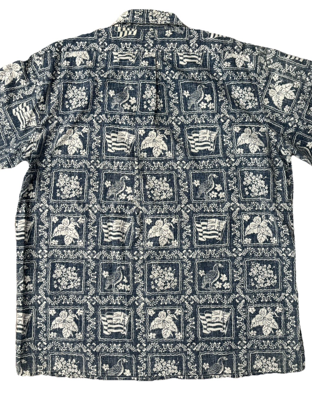 Reyn Spooner Lahaina Sailor Button Up Shirt Mens Large Blue Reverse Print