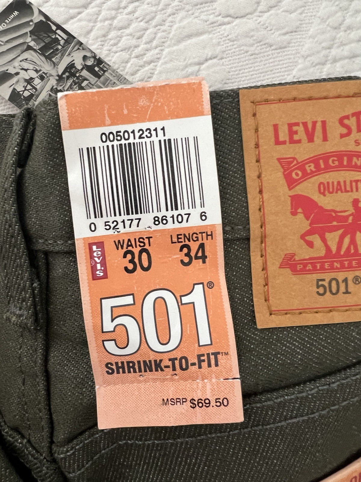 NWT Levis 501 Jeans 30×34 White Oak Cone Denim dark Green Shrink to Fit NEW