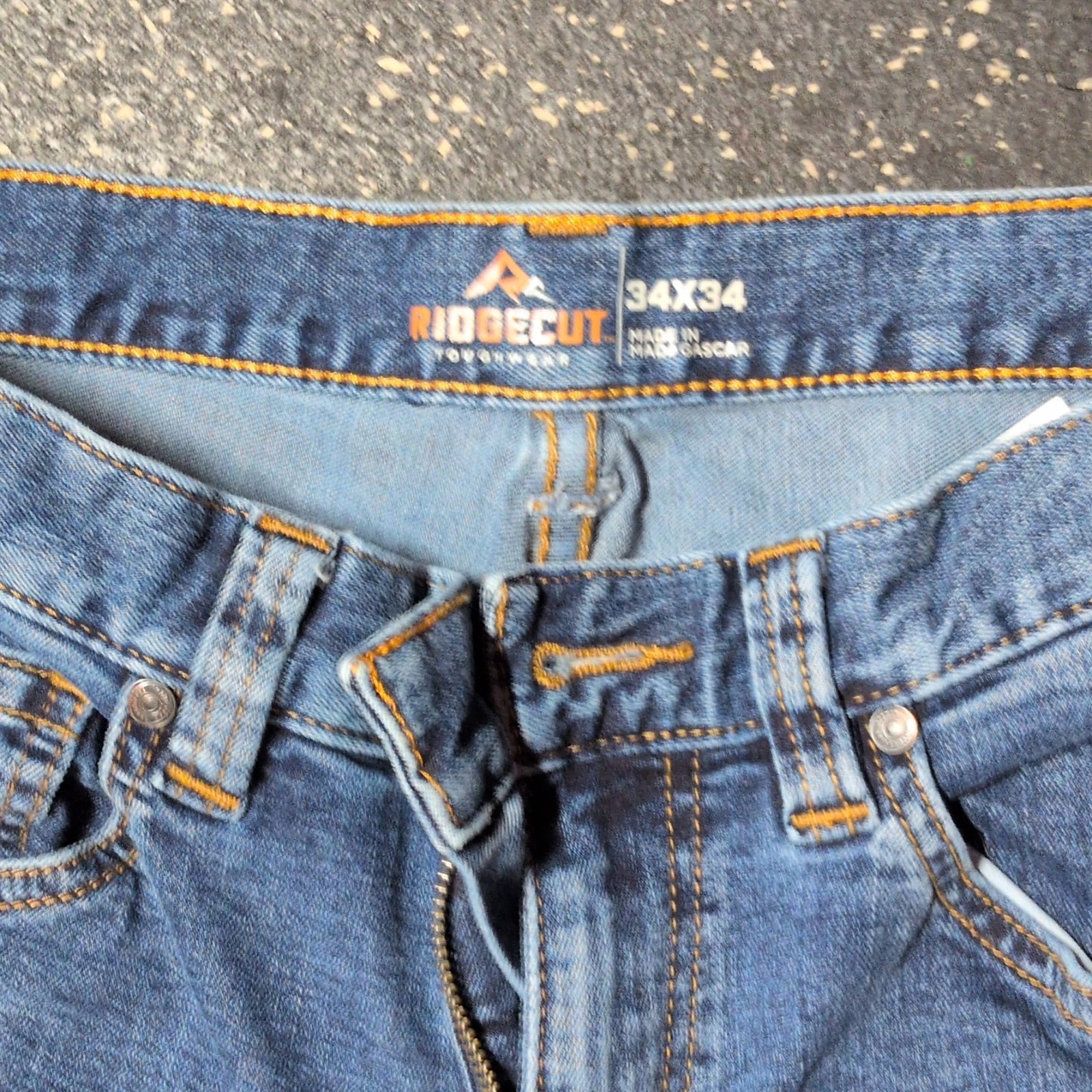 Ridgecut Toughwear Men’s Blue Medium Wash Denim Jeans Regular Fit Straight Leg