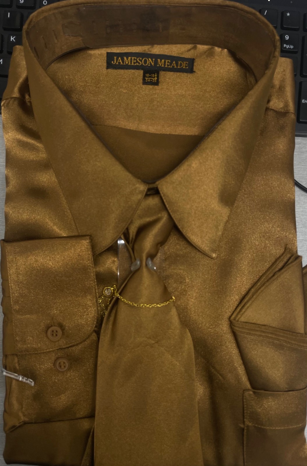 Men’s Silky Satin dress shirt with matching tie & handkerchief set Syle S05