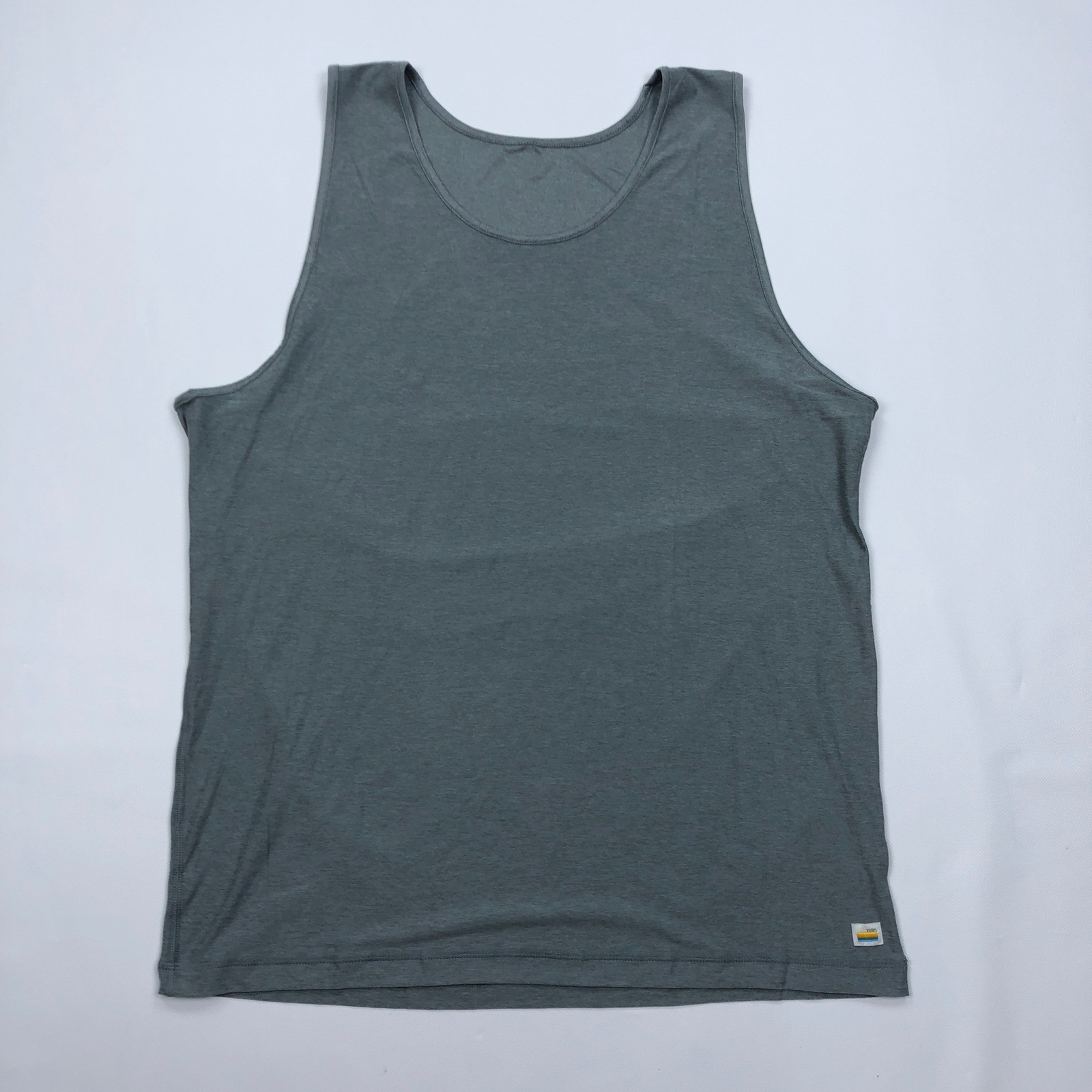Vuori Strato Tech Tank Mens XL Gray Heather Performance Training Shirt V173
