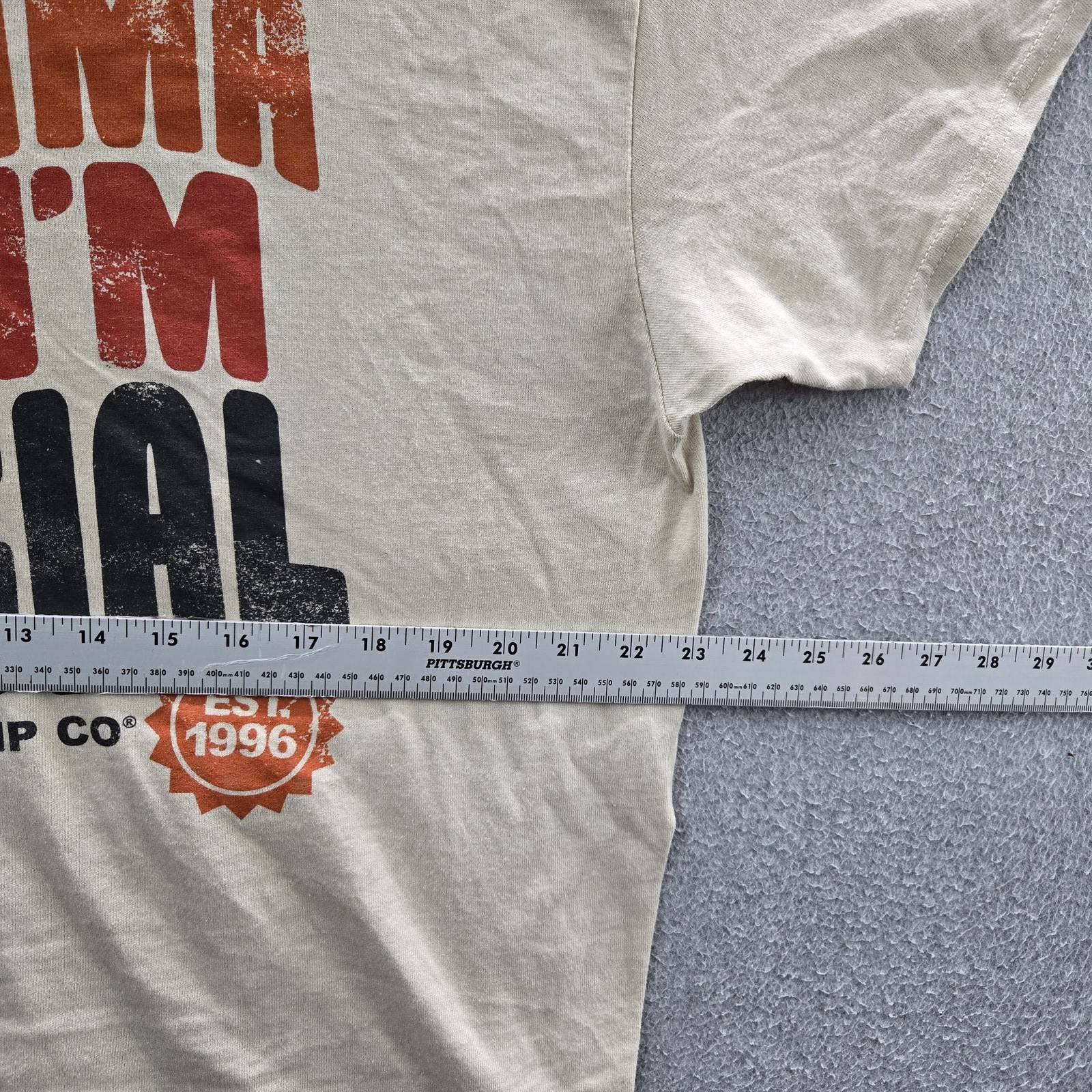 Bubba Gump Shrimp Co Men Shirt XL Sand Graphic My Mama Say I’m Special NWT