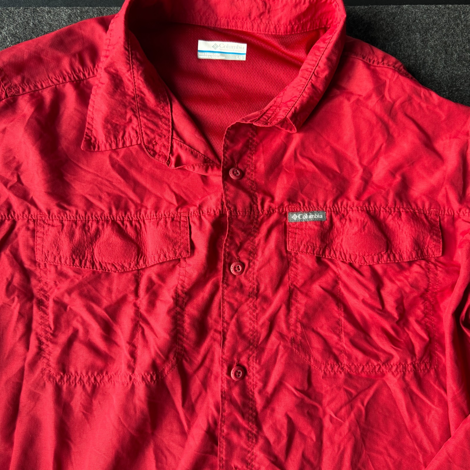 Columbia Omni-Shade Mens Large Red Hiking Shirt Vented Roll Tab Long Sleeve