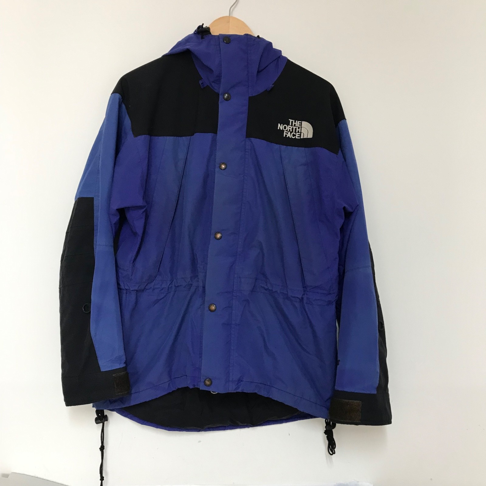 The North Face Jacket Mens Small Blue Gore-Tex Mountain Guide Rain Coat Vintage