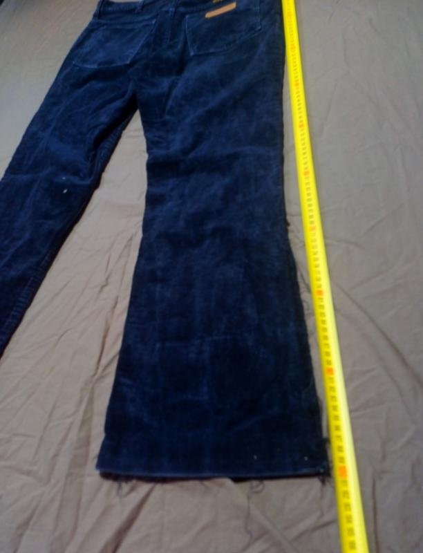 Men Wrangler Jeans Black Corduroy 32 / M / 46