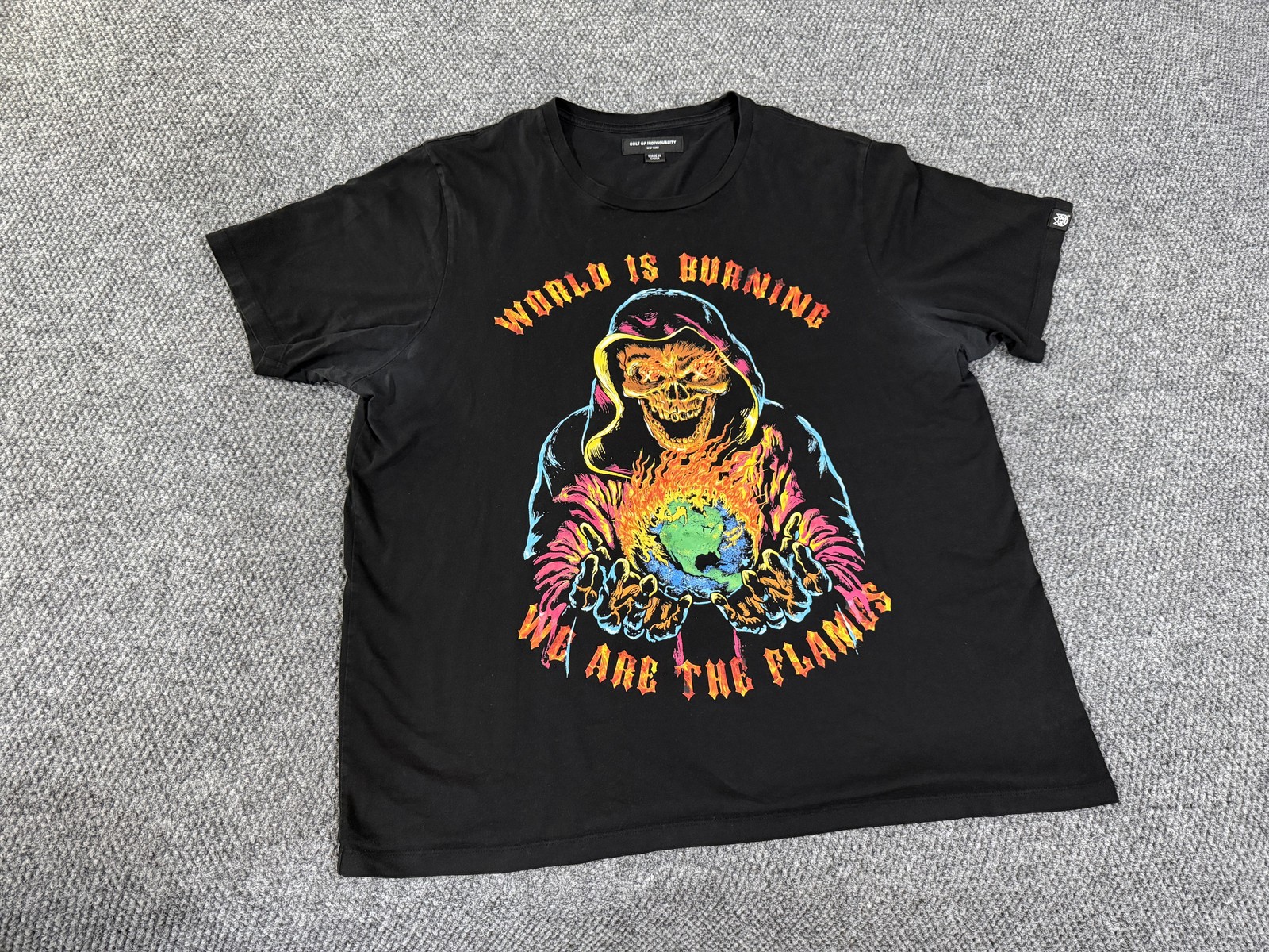 Cult Of Individuality Shirt Mens 2XL Black World Is Burning Skull Graphic Tee