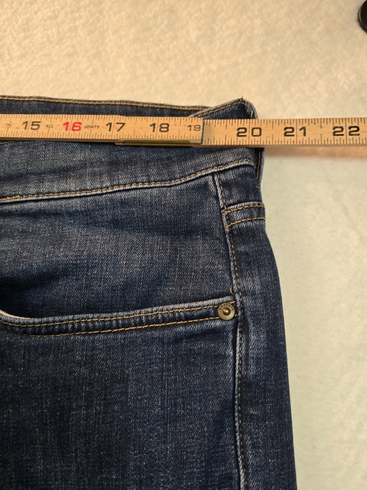 Jos A Bank Reserve Jeans 40×30 Traditional Fit Blue Denim Stretch