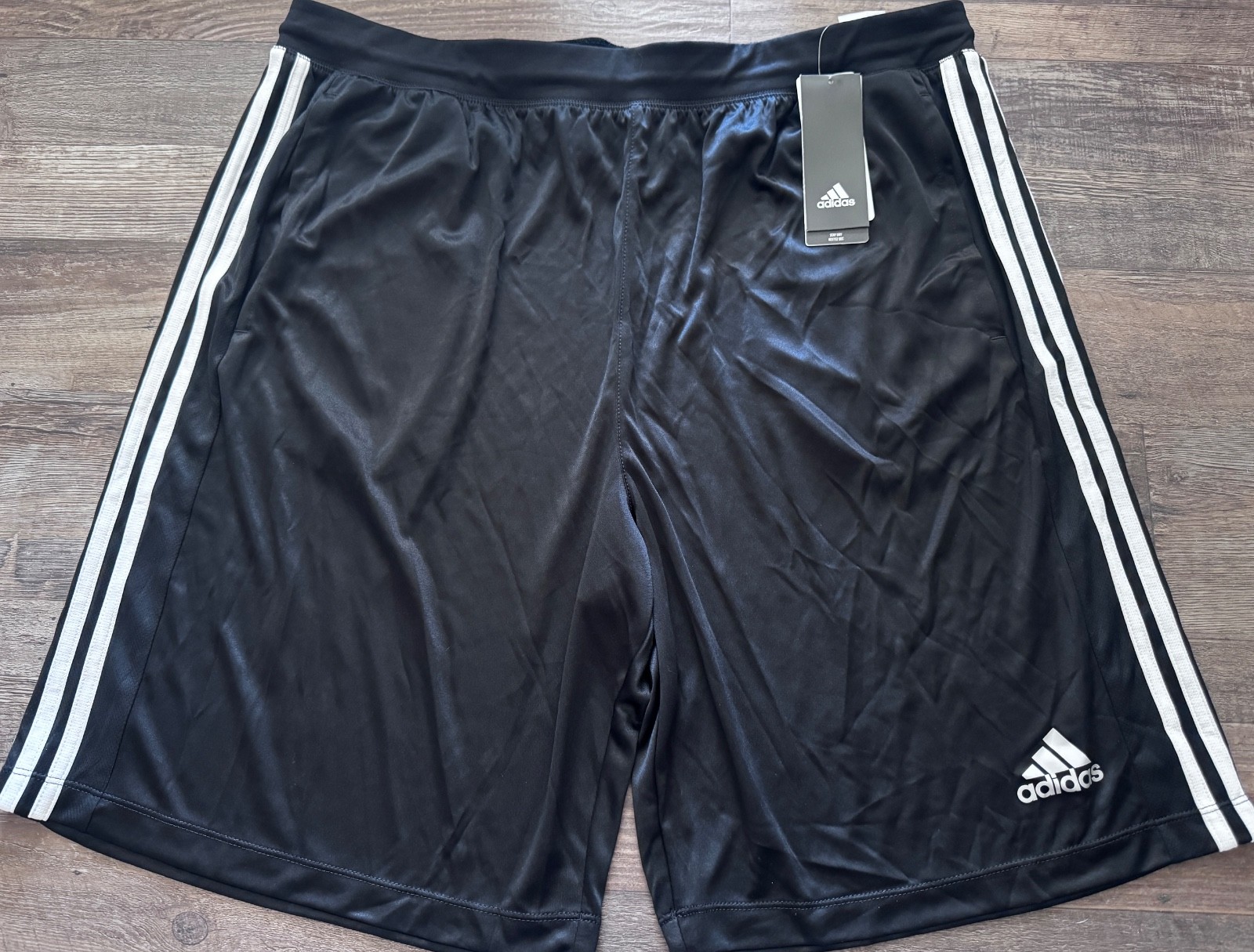NWT Mens adidas 2XL Black/White/Silver D2M 3 Stripe Training Shorts 2XL