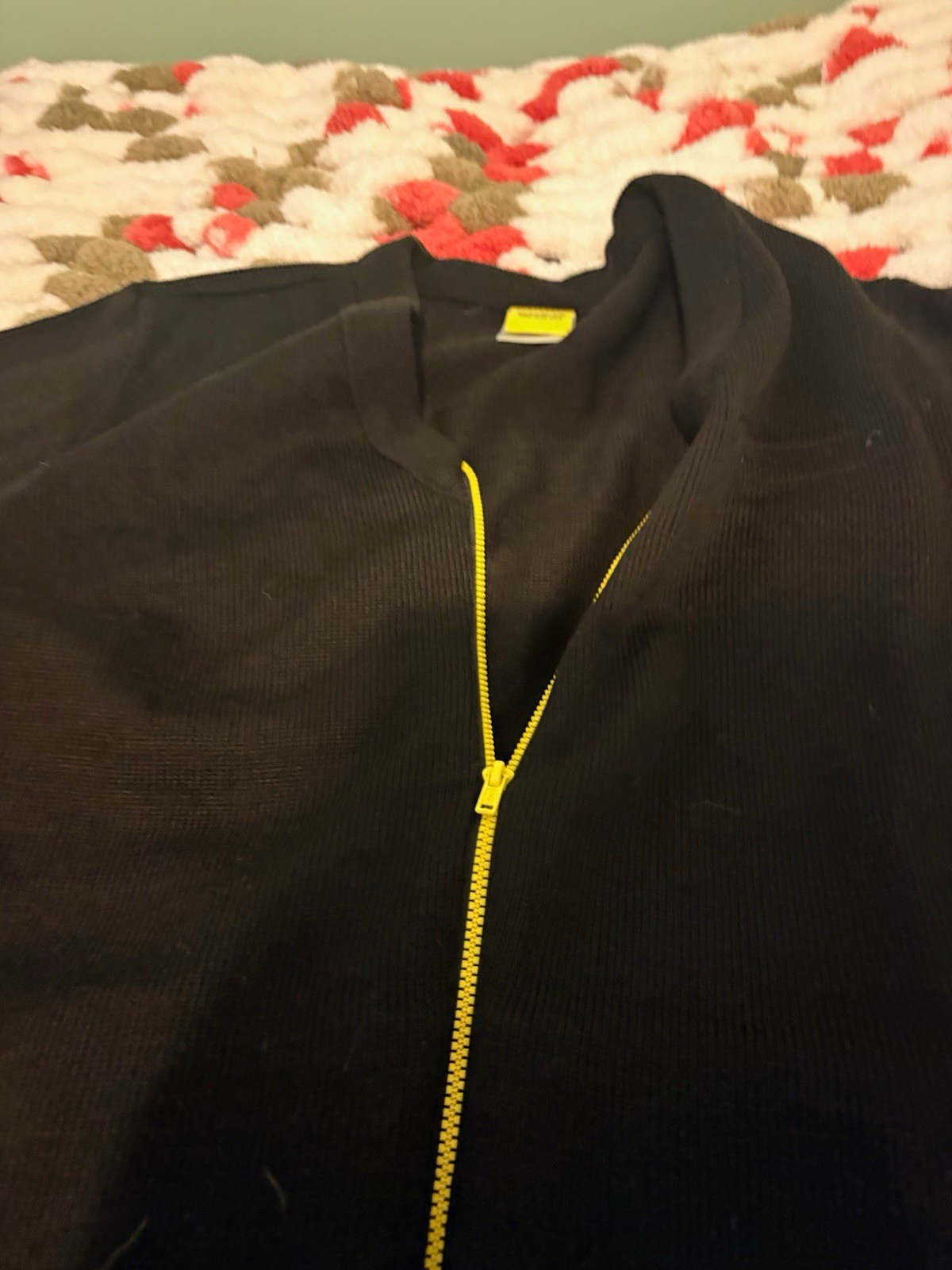 Spirit Men’s Black/Yellow Full-Zip Hoodie, Logo Zipper Accents, Pockets, M