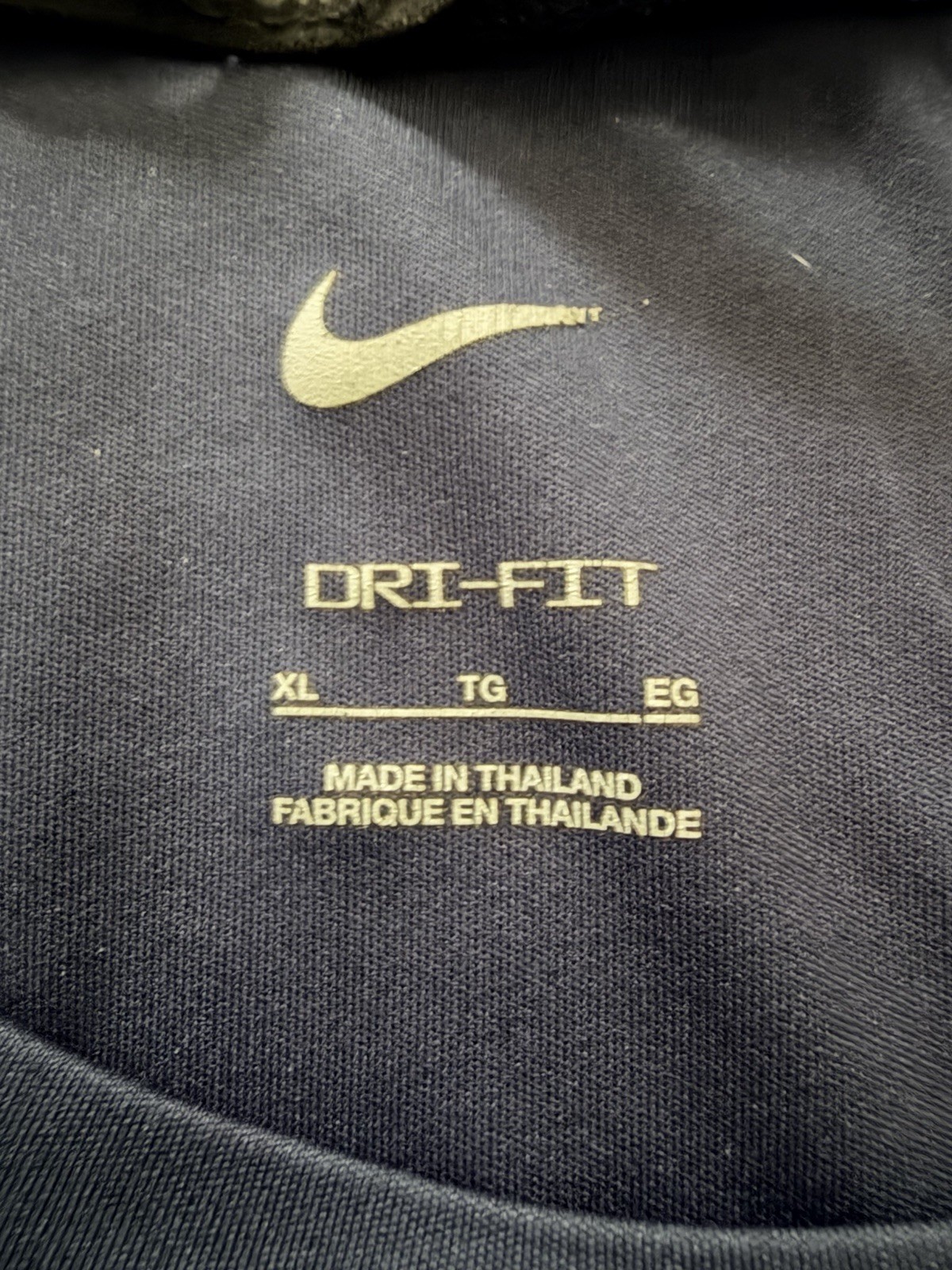 Nike Dri-FIT Men’s XL Blue Moisture Wicking UPF 40+ Long Sleeve Crew Tee