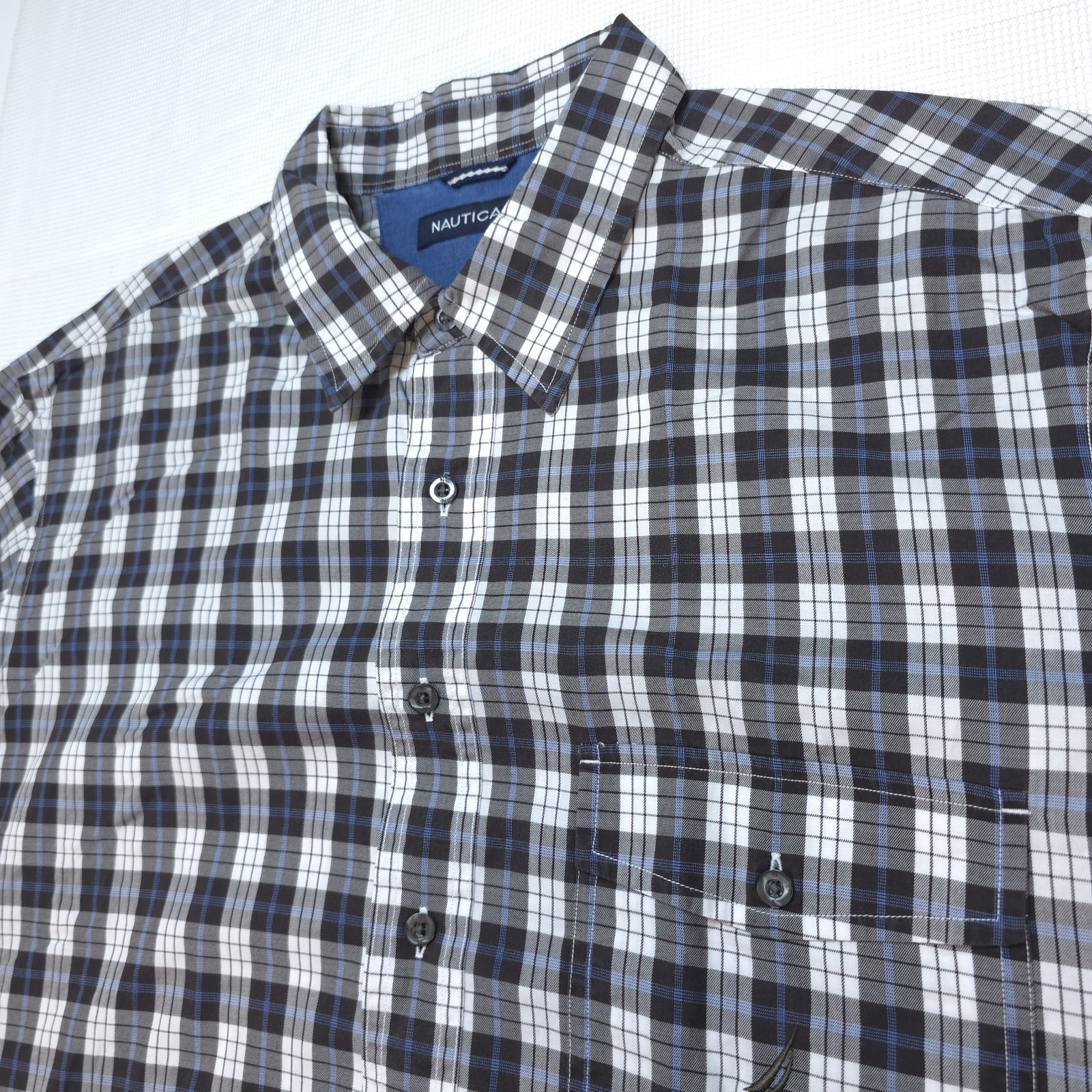 Nautica Shirt Mens Size XXL Blue White Long Sleeve Plaid Pattern Button Up Shirt