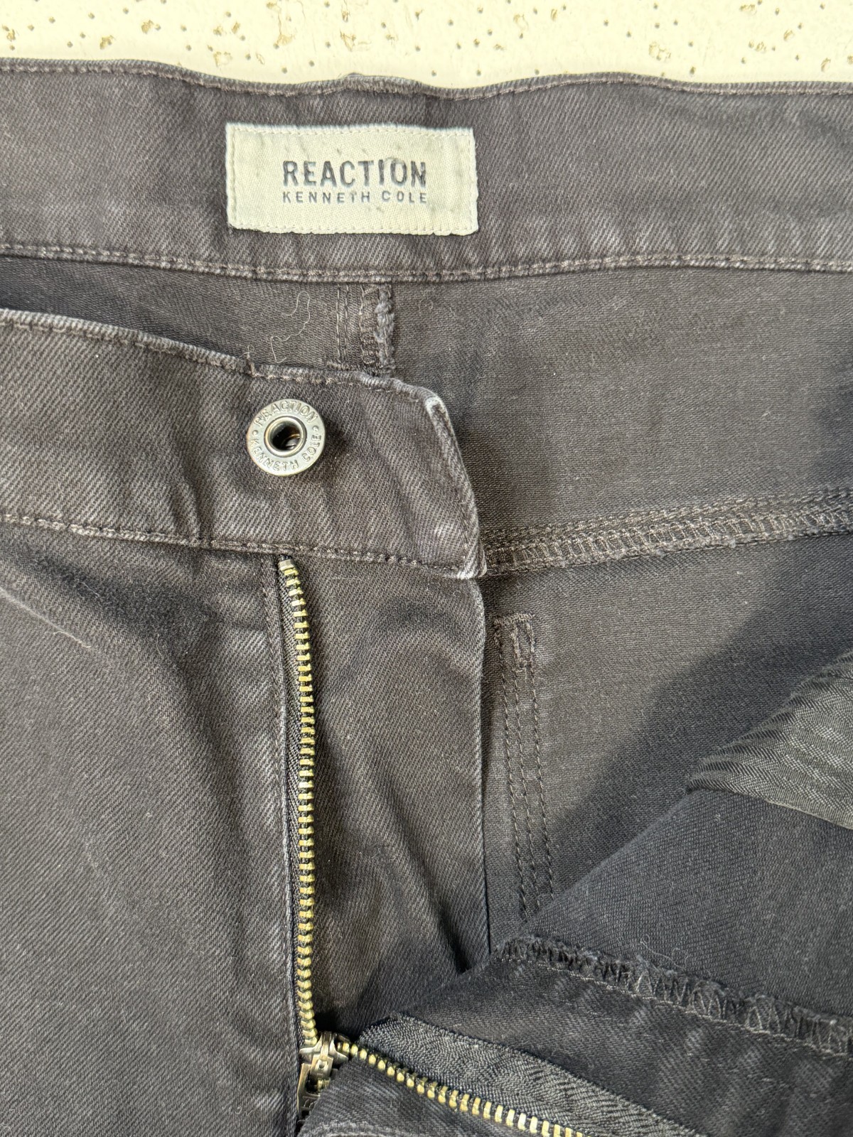 Kenneth Cole Reaction Jeans Men’s 36×30 Washed Black Straight Leg