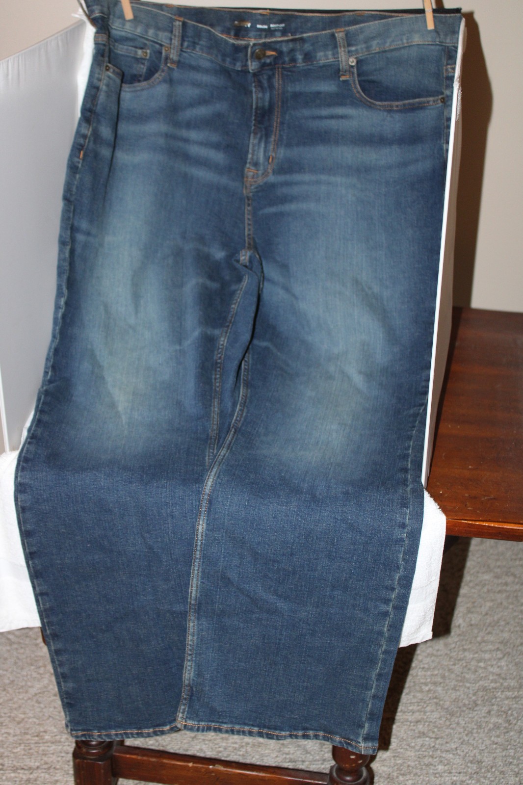 Old Navy NWOT, Boot Cut, 99% Cotton Built in Flex 50 x 34, Blue, Jeans