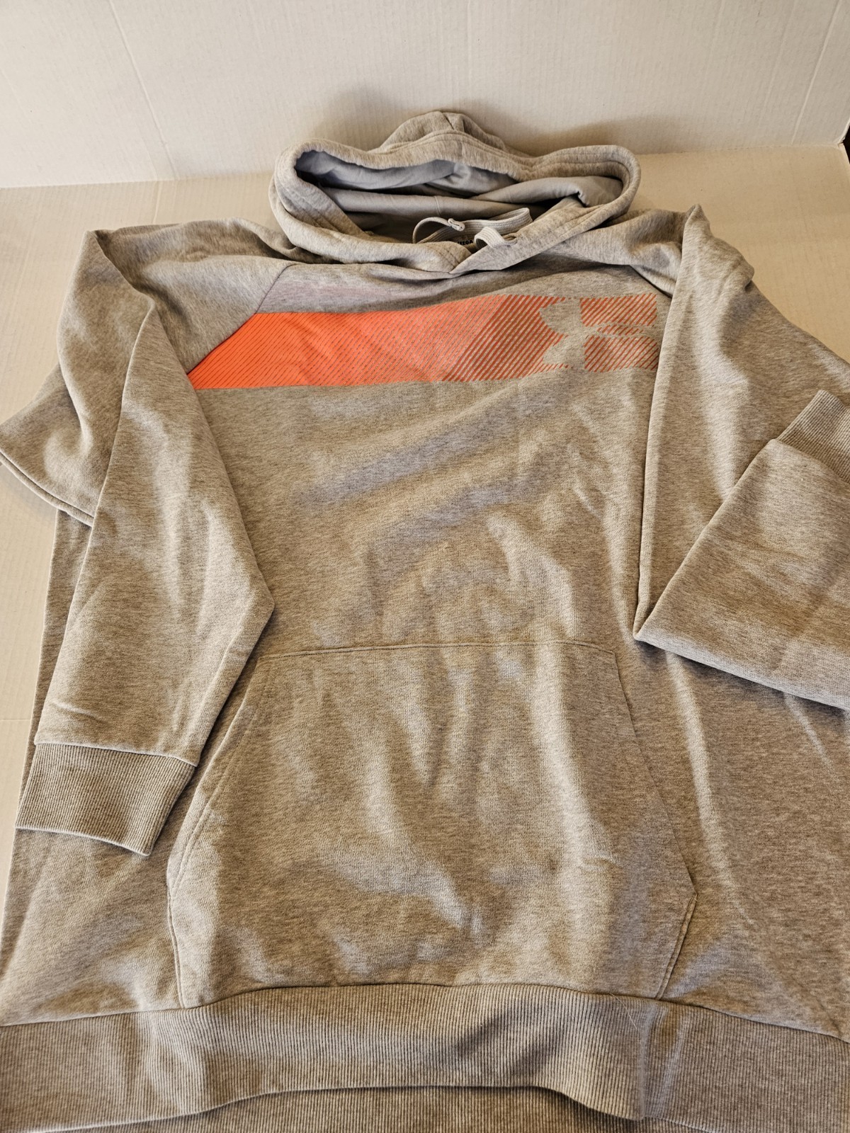 Under Armour Rival Fleece Graphic Hoodie Mod Gray Light Heather/Radio Red 2XLT