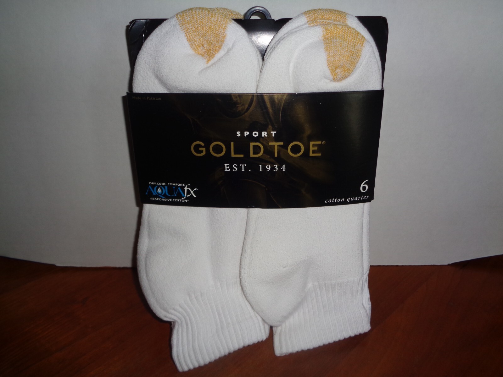 GoldToe Sport Cotton Quarter Ankle Socks 6 Pair Pack White Men’s Size 6-12.5