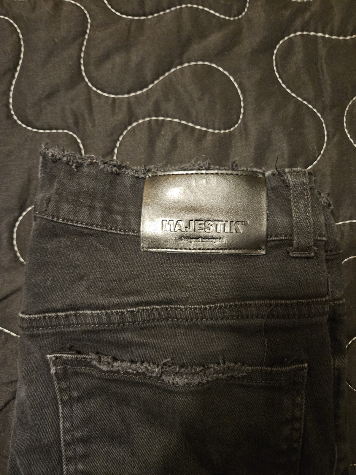 Majestik Men’s Black Stacked Distressed Shredded Skinny Jeans Size 32 x 36…