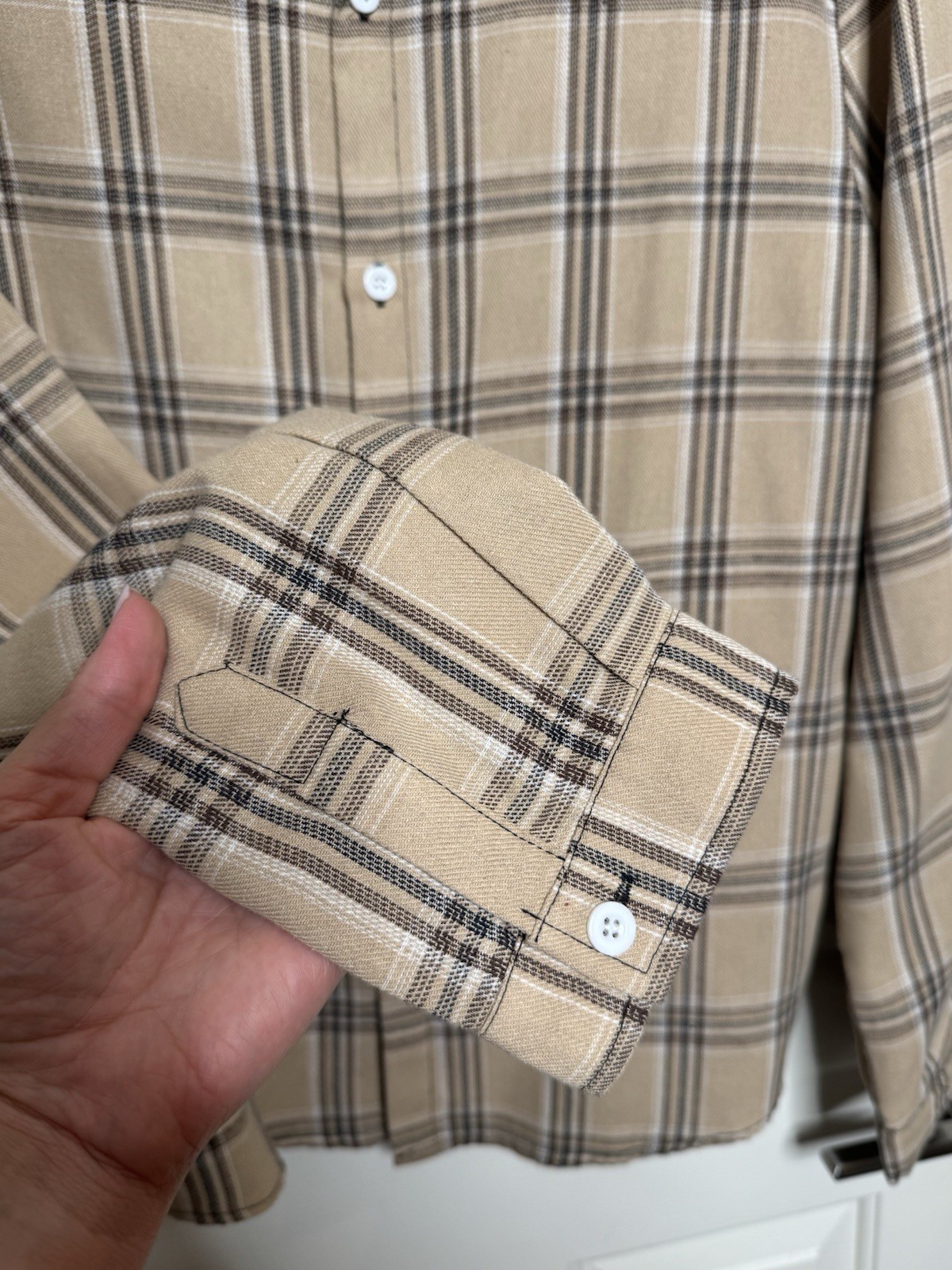 NWOT SHEIN Men’s Beige/Brown/Black Plaid Long Sleeve Button-Up Shirt M