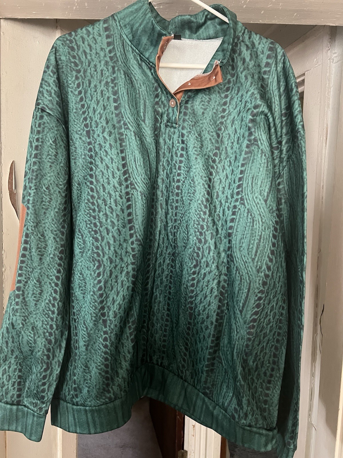 Green/Black Design 1/4 Button Pullover Size 2XL