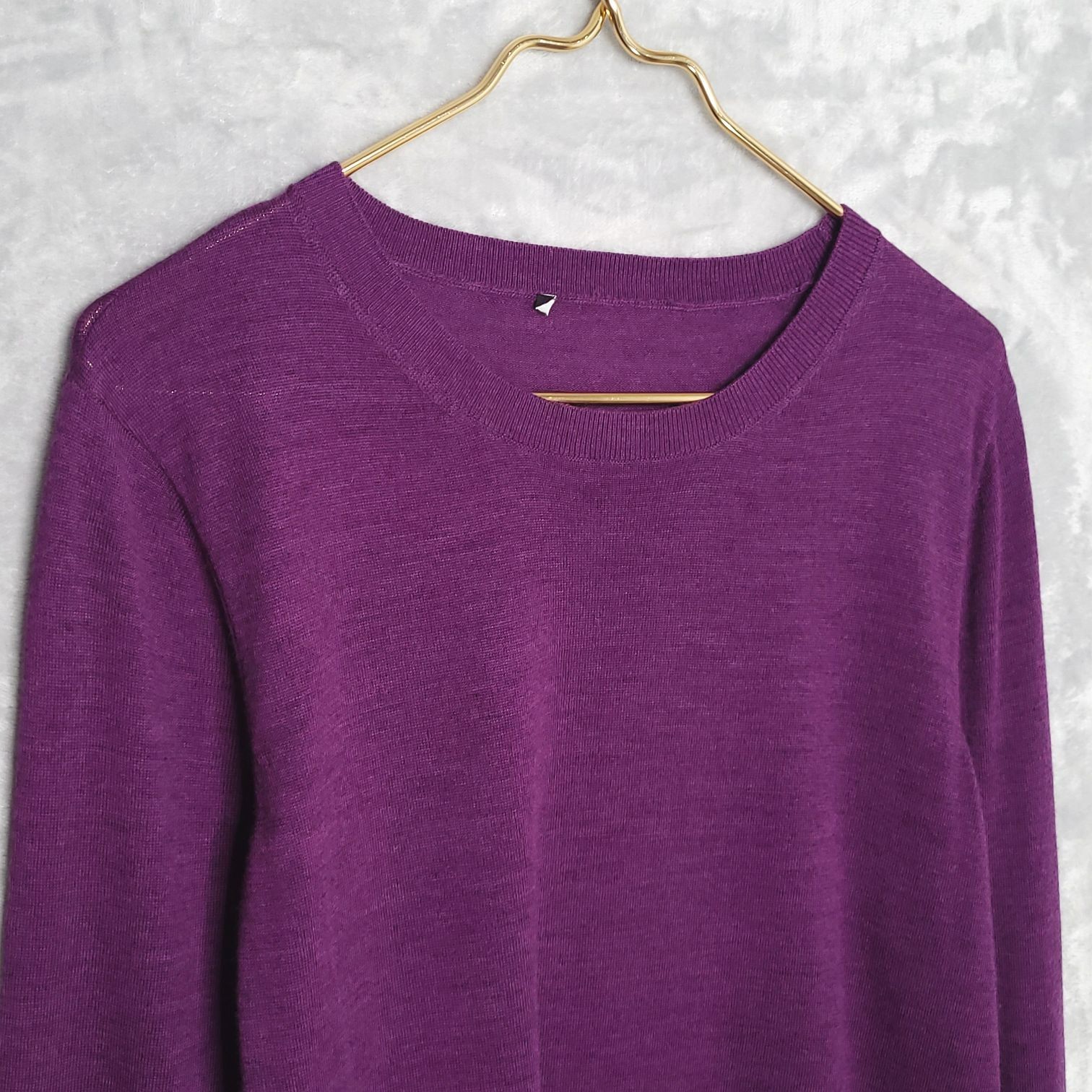 BANANA REPUBLIC Purple Fine Merino Wool Sweater Size XL Crew Neck Natural Fibers