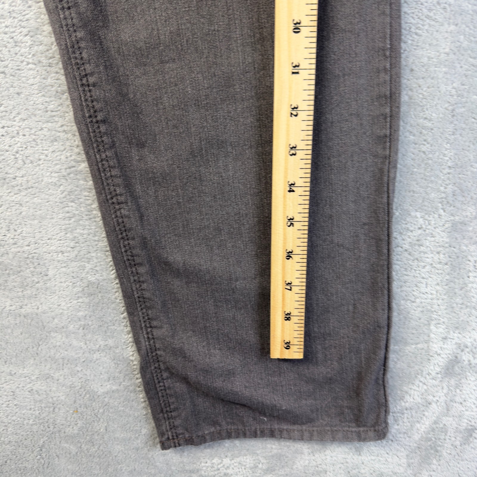 Hugo Boss Jeans Mens 36×34 Gray Vintage Wash Casual Everyday Straight Pants