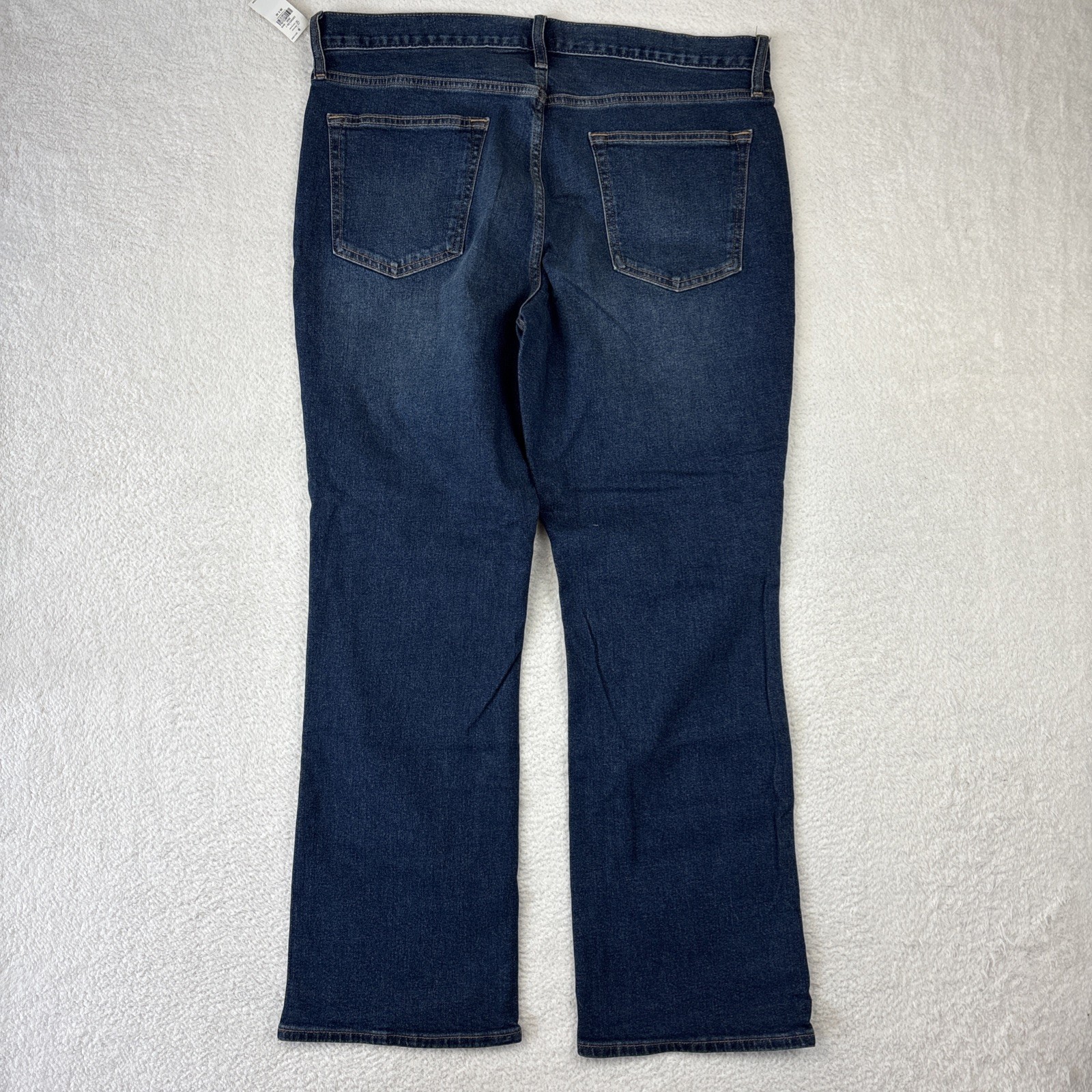 NEW OLD NAVY Boot-Cut Built-In Flex Mens Jeans 36/30 Blue Stretch Denim Bootcut
