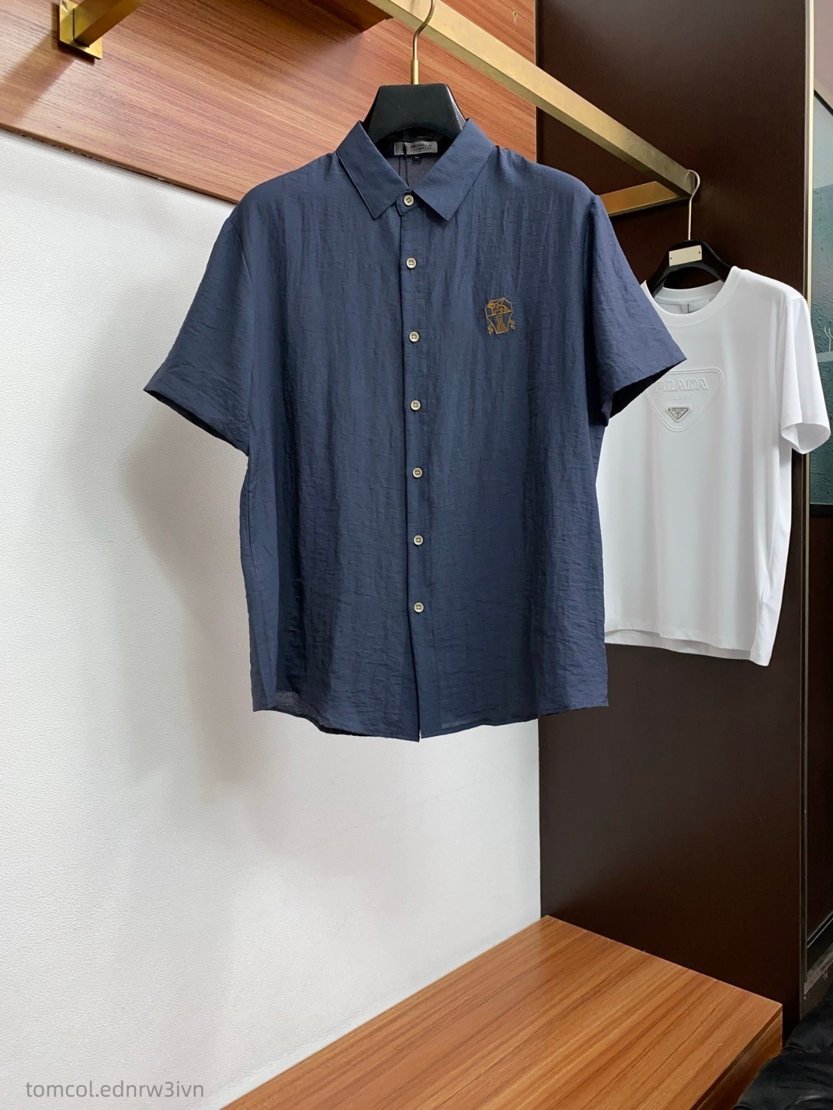 Brunello Cucinelli Classic Men’s Short-Sleeve Navy Shirt with Collar