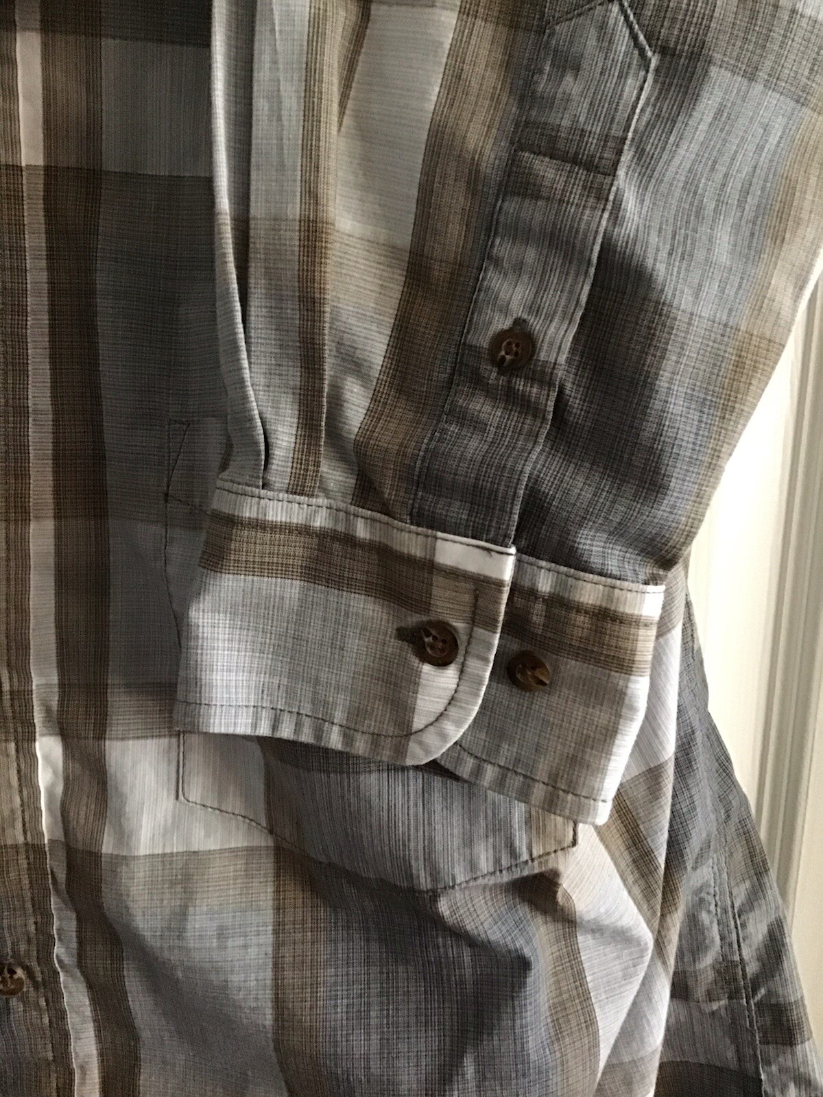 Haggar Clothing Button Front Shirt Men’s XL Brown Gray Plaid Cotton Blend