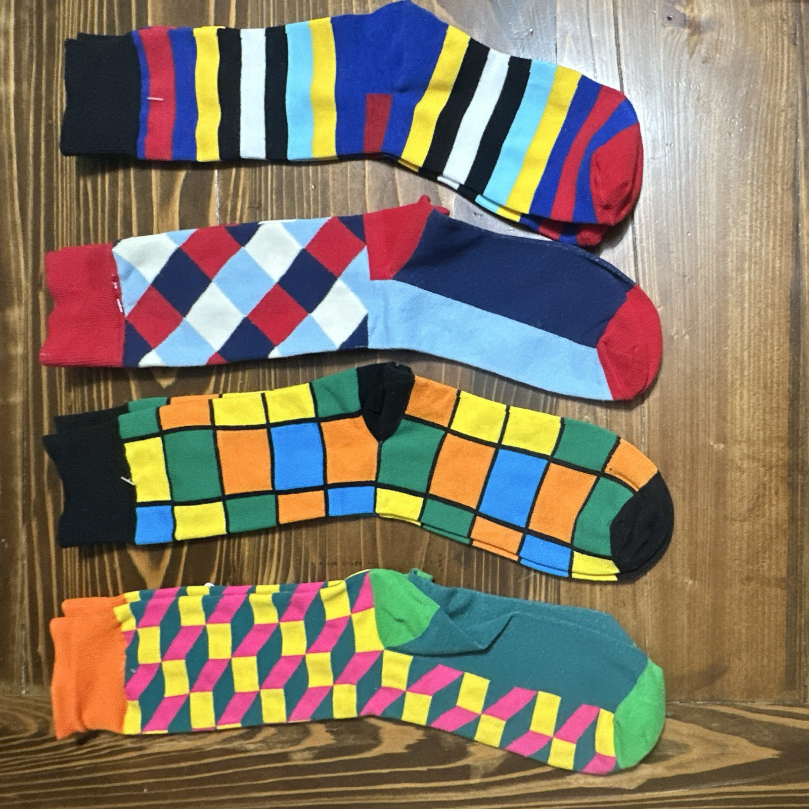 Men’s Compression Socks Size L Multicolor Colorful Patterns Lot of 4 Pairs