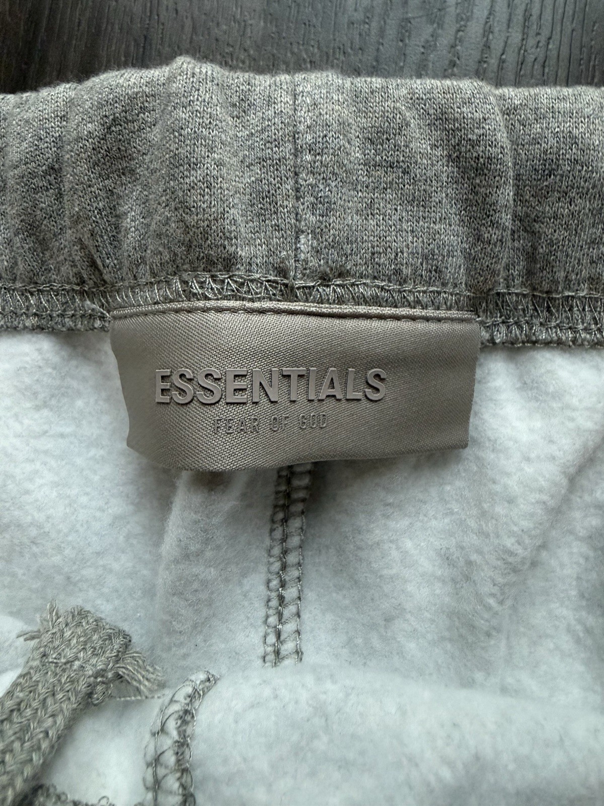 Fear of God Essentials Shorts SS22 Dark Oatmeal Gray – 100% Authentic (XXS-XXL)