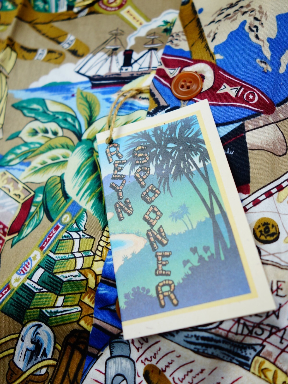 NEW! REYN SPOONER CAMP SHIRT -L- CUBAN CIGAR SMOKE HAVANA PIRATE BIRD USA LAWN