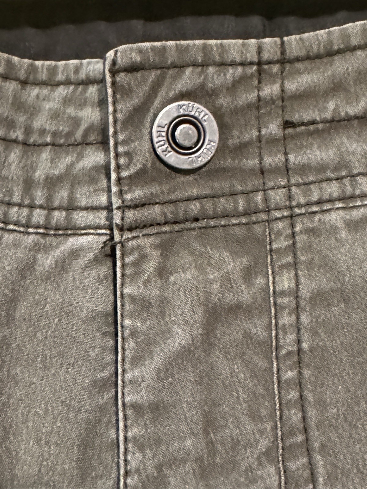 Kühl Revolvr Mens Pants In beige/taupe color Vintage patina dye model 42×30.