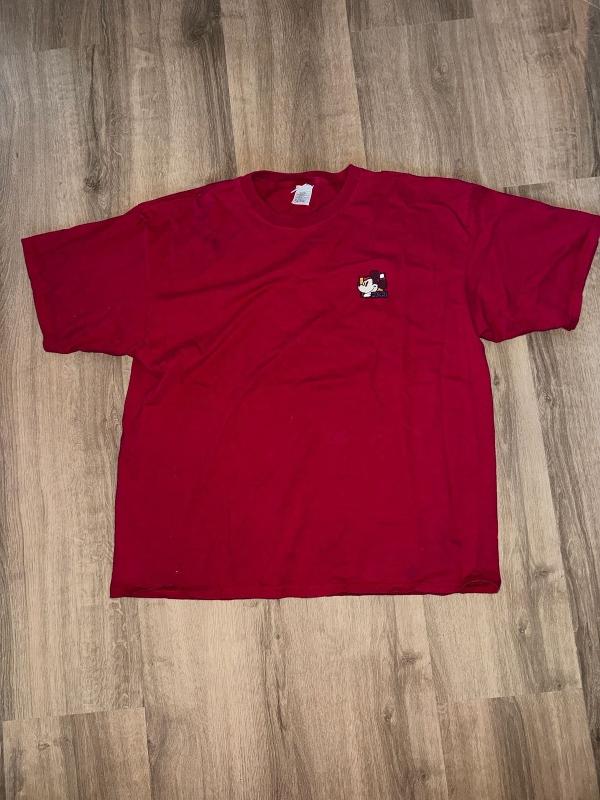 Vintage The Disney Store Mickey Mouse Graphic Red T-Shirt