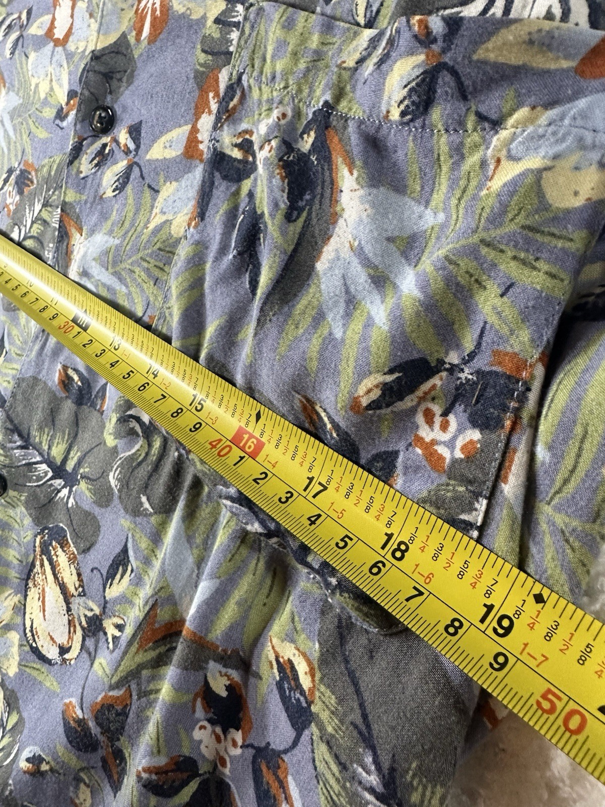 UNTIED Men’s M Blue Rayon Woven Short Sleeve Floral Hawaiian Button-Up Pocket