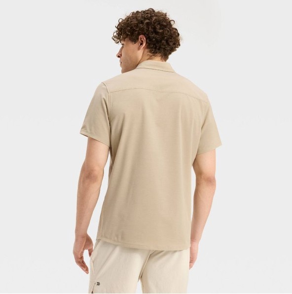 NWT All in Motion XXL Men’s Tan Button Up Short sleeve Woven Relaxed Shirt 4531