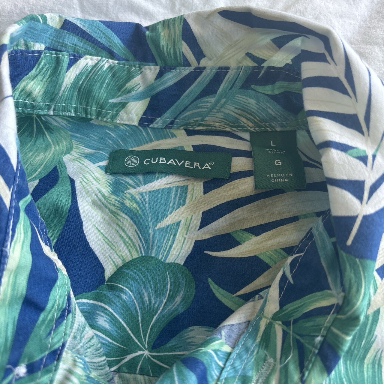 Cubavera Men’s L Regular Short Sleeve Floral Tropical Button-Up Spread Collar