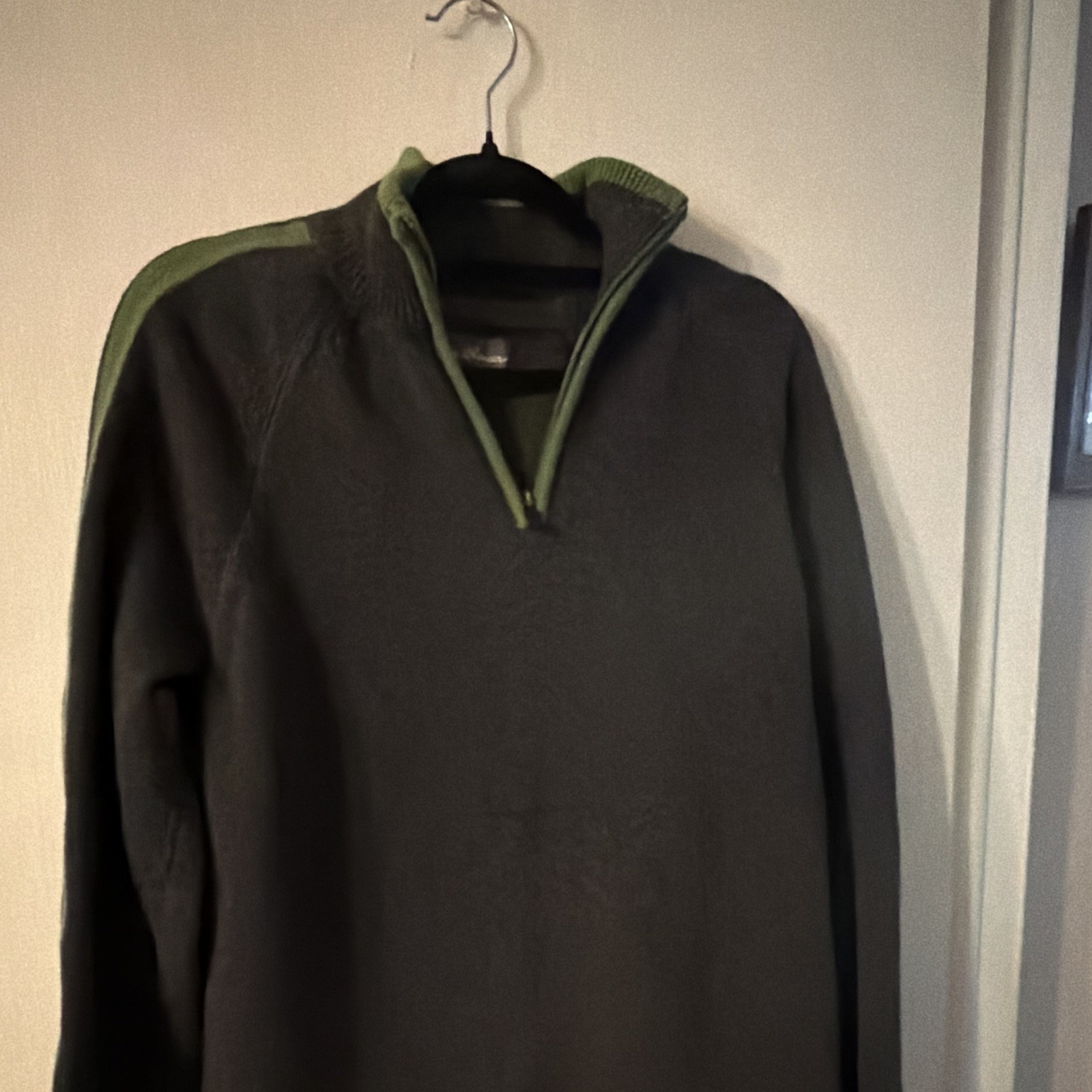 Eddie Bauer Men’s Gray Quarter Zip Sweater Green Trim Mock Neck Size Small