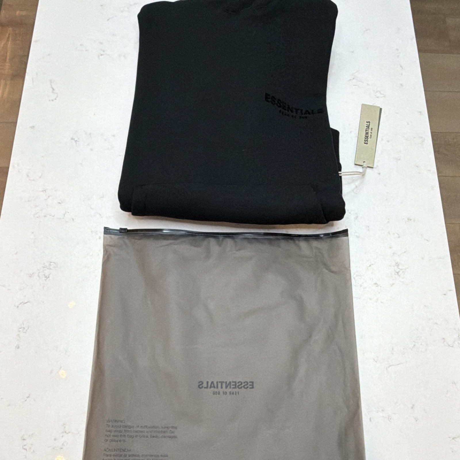 ESSENTIALS Fear of God Black Logo Fleece Pullover Hoodie Pockets Unisex XS