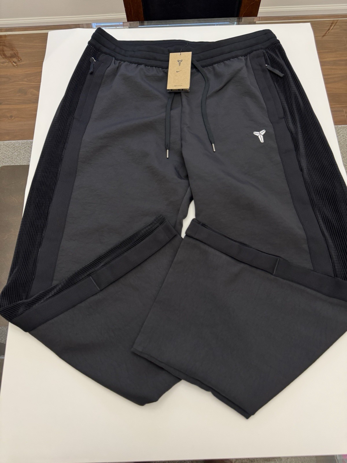 Nike Kobe Bryant Mamba Pleated Pants Black IB0009-010 Mens Size XL New