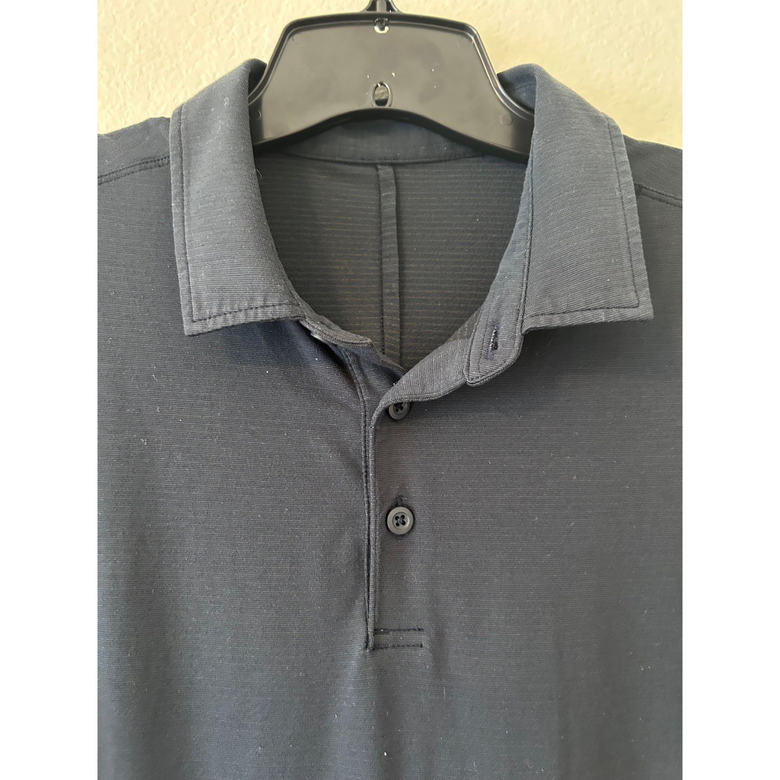 Lululemon Evolution Polo Shirt Mens Navy Blue Short Sleeve Golf Top 21in PTP