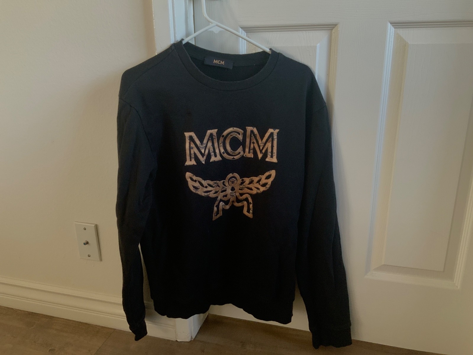 MCM Designer Round Collar Long Sleeve Sweater. Color: black Size: Large Unisex