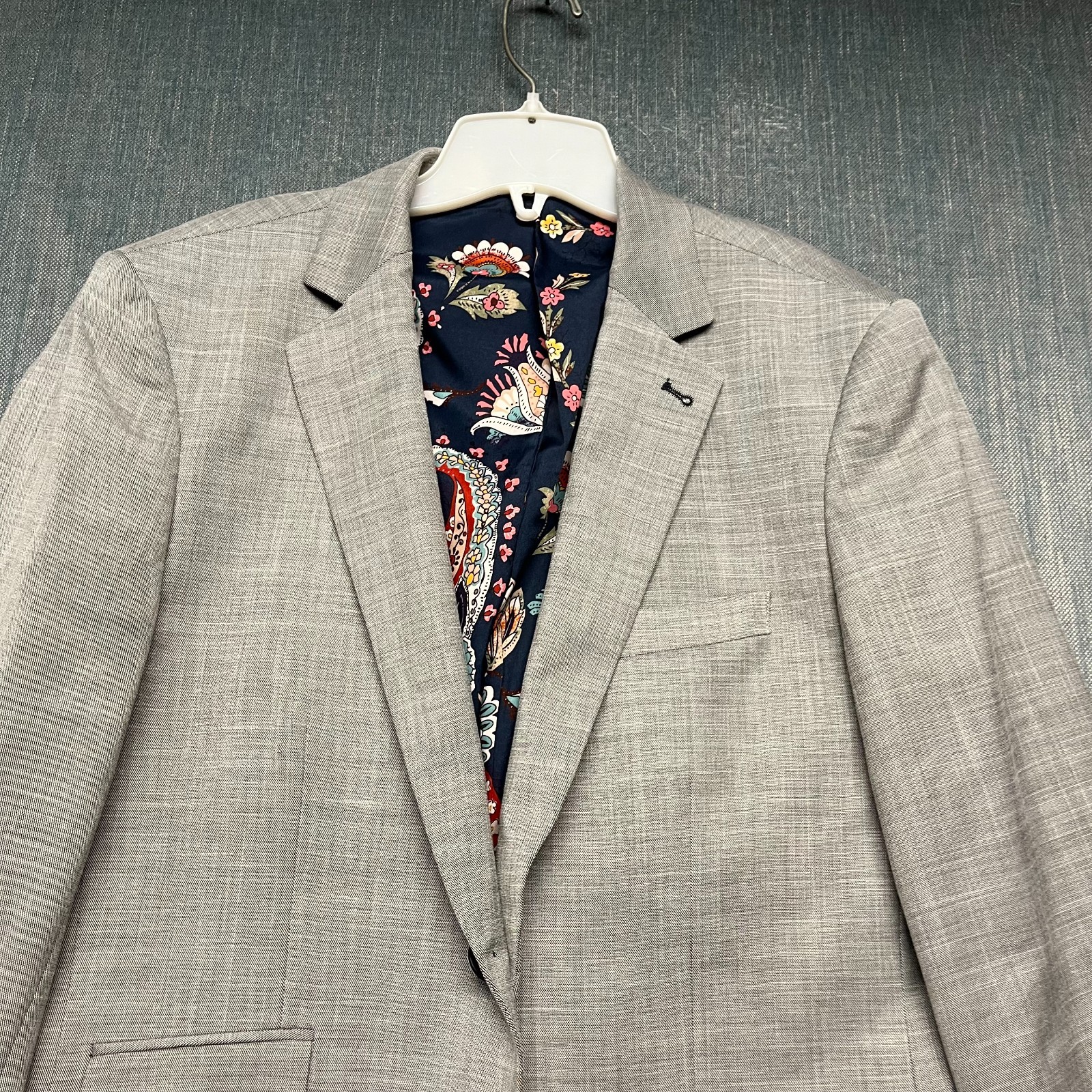 Paisley & Gray Men’s Blazer Size 40R Gray Modern Fit Paisley Floral Lining Suit