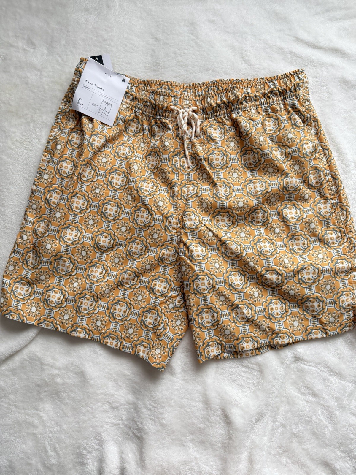 Goodfellow & Co Men’s Geometric Swim Trunks Lined Drawstring Back Pocket M