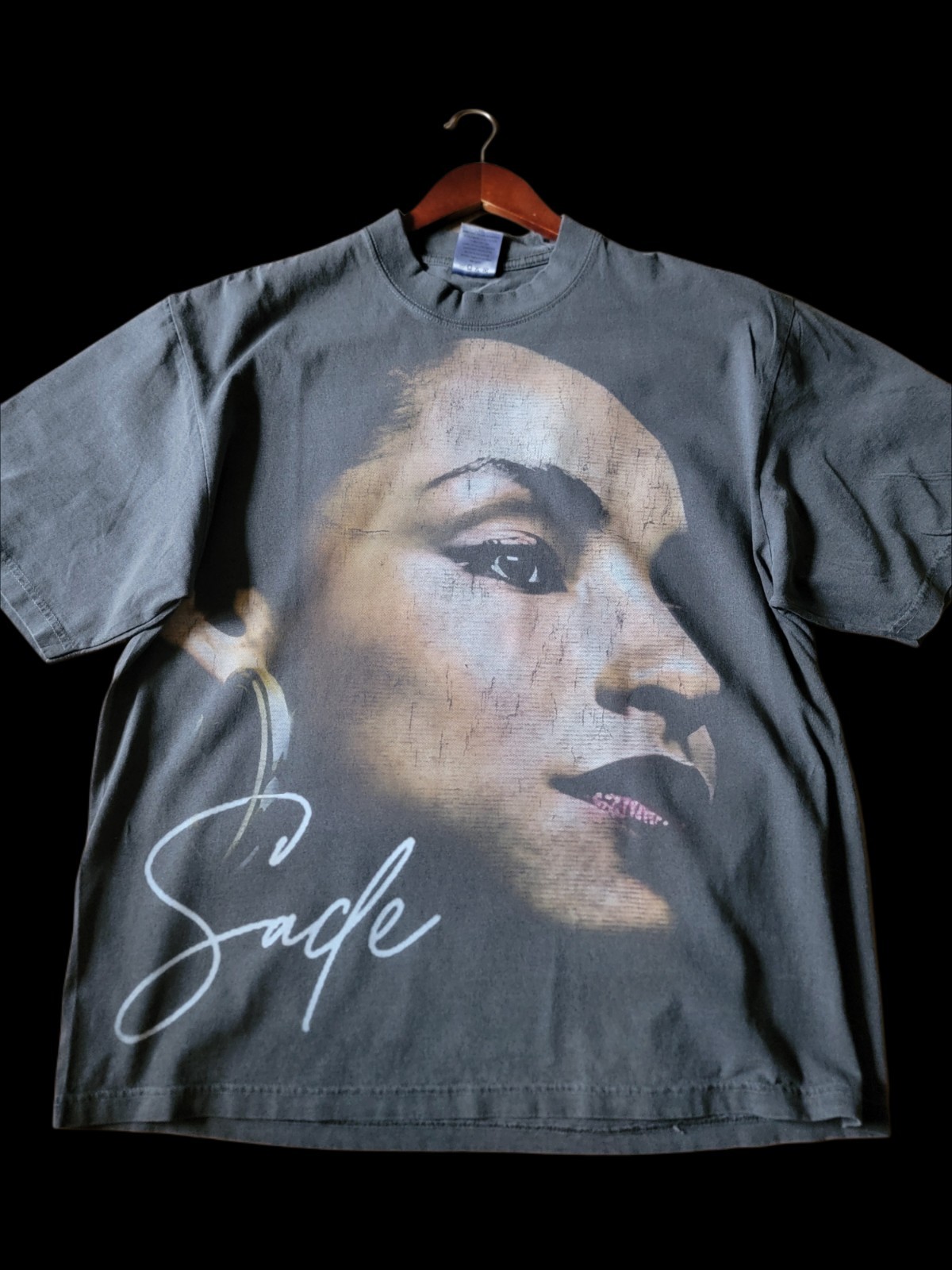 SADE ON A SHAKA HEAVYWEIGHT GARMET SHIRT “MODERN”