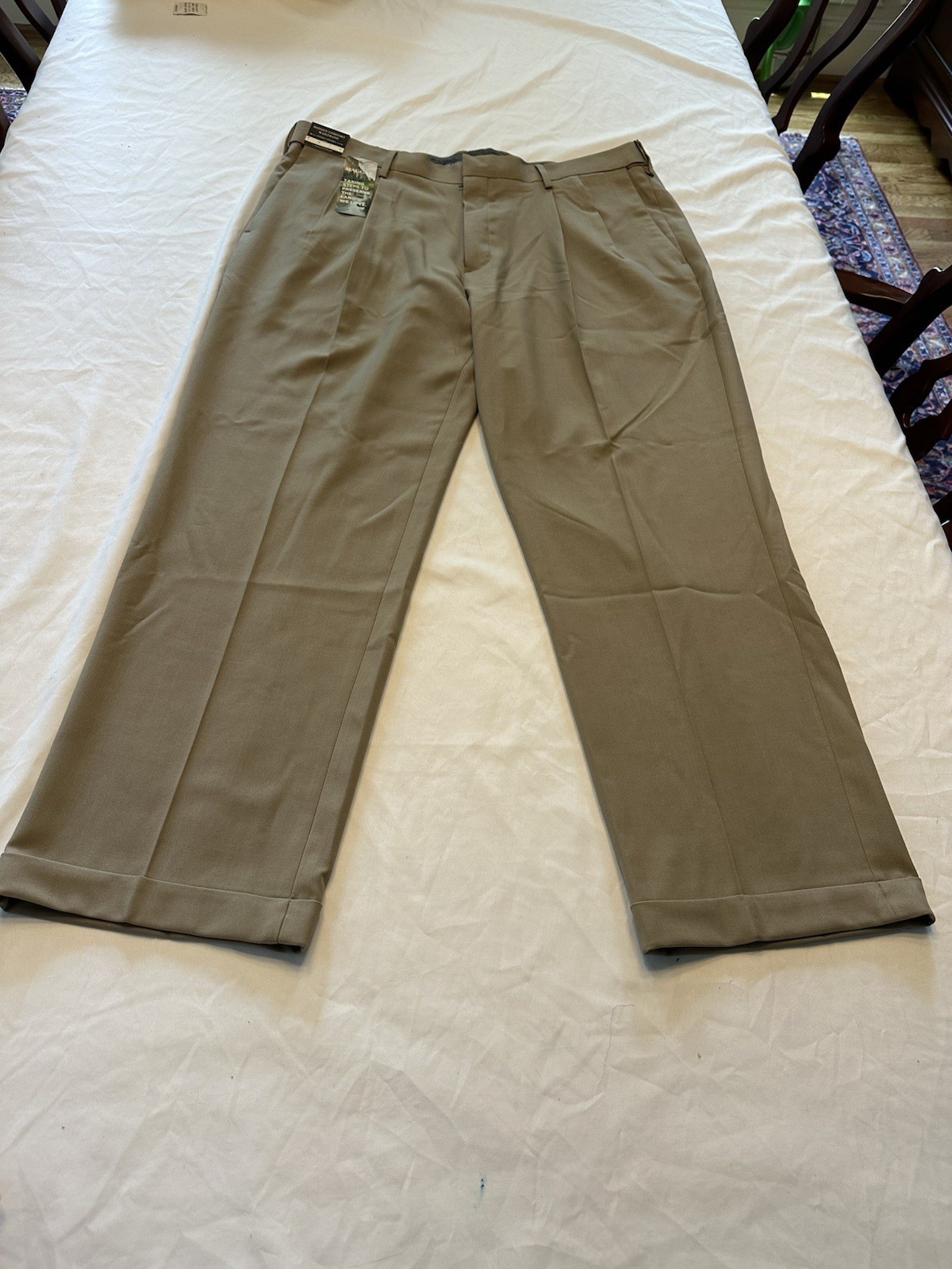 Haggar Premium Comfort Dress Men Pant Khaki Pleated Classic Fit Stretch 38X29